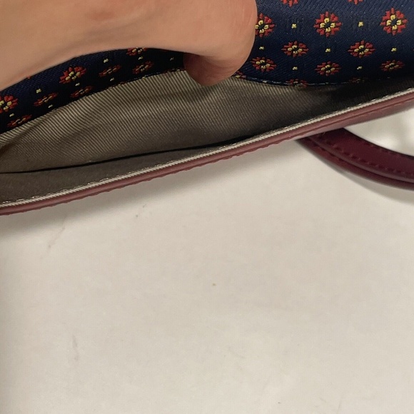 Talbots Women's Wristlet - Picture 10 of 15